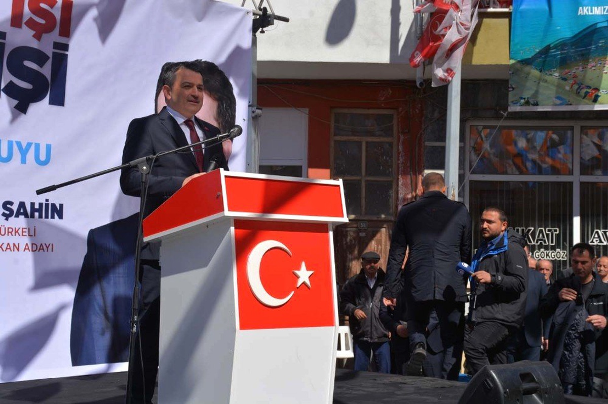 Bakan Pakdemirli: "Darbeleri Unutmamamız Gerekiyor"