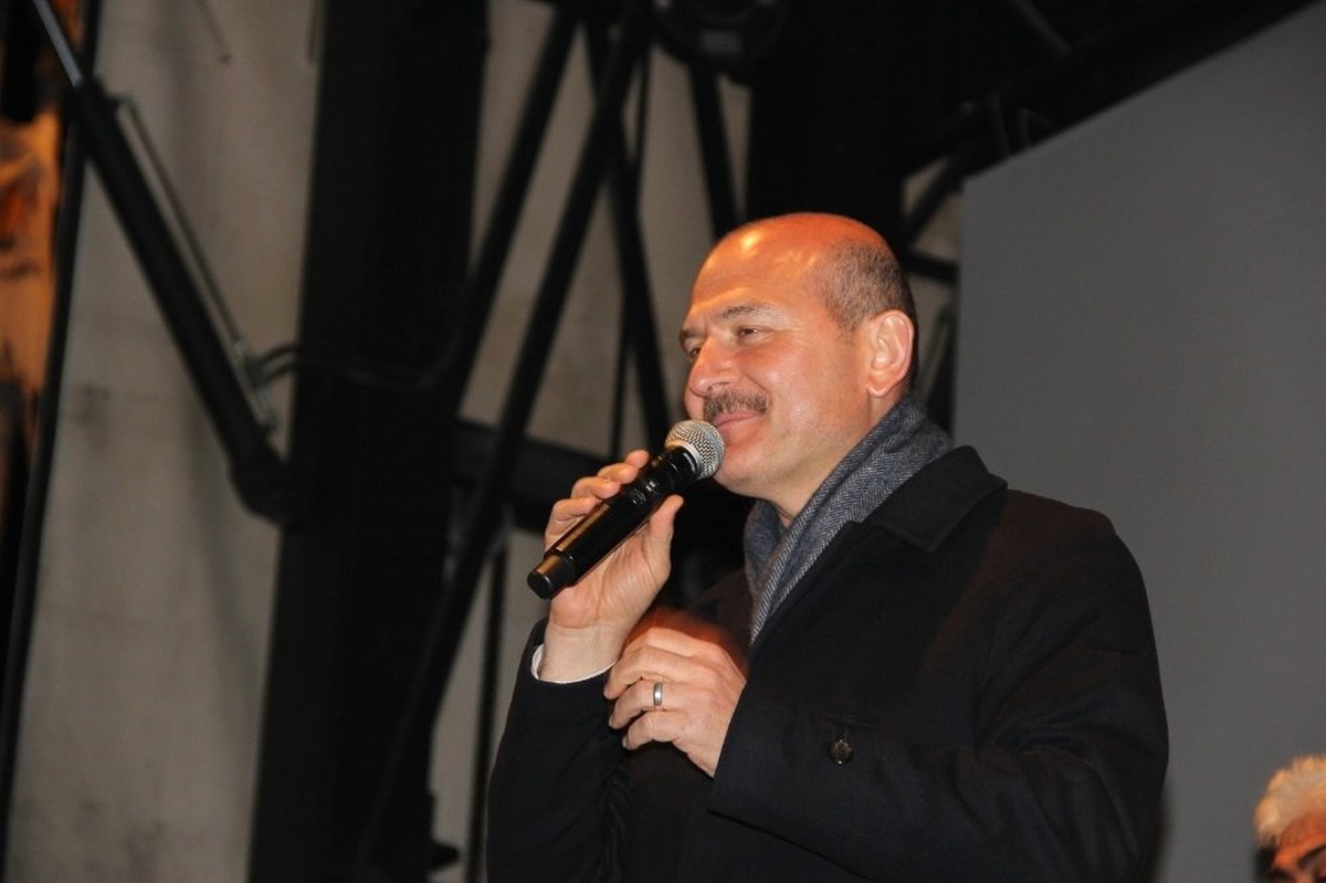 Bakan Soylu: "Uyuşturucu Satıcılarının Ağa Babalarını Yerin Yedi Kat Dibine Gömeceğiz"