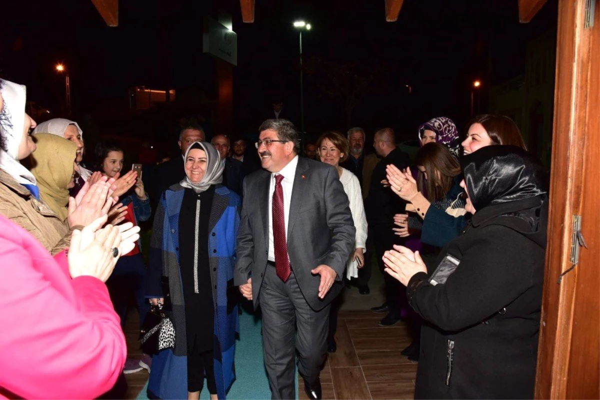 Başkan Can\'a Osmangazi Mahallesinde Coşkulu Karşılama