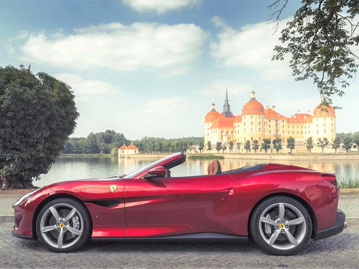 Best Cars 2019 Ödülü Ferrari Portofino\'ya
