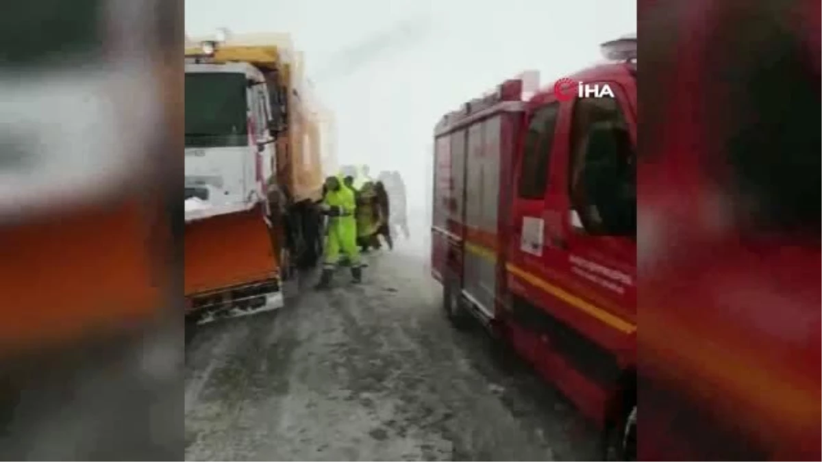 Çığda Mahsur Kalan 18 Kişi Kurtarıldı