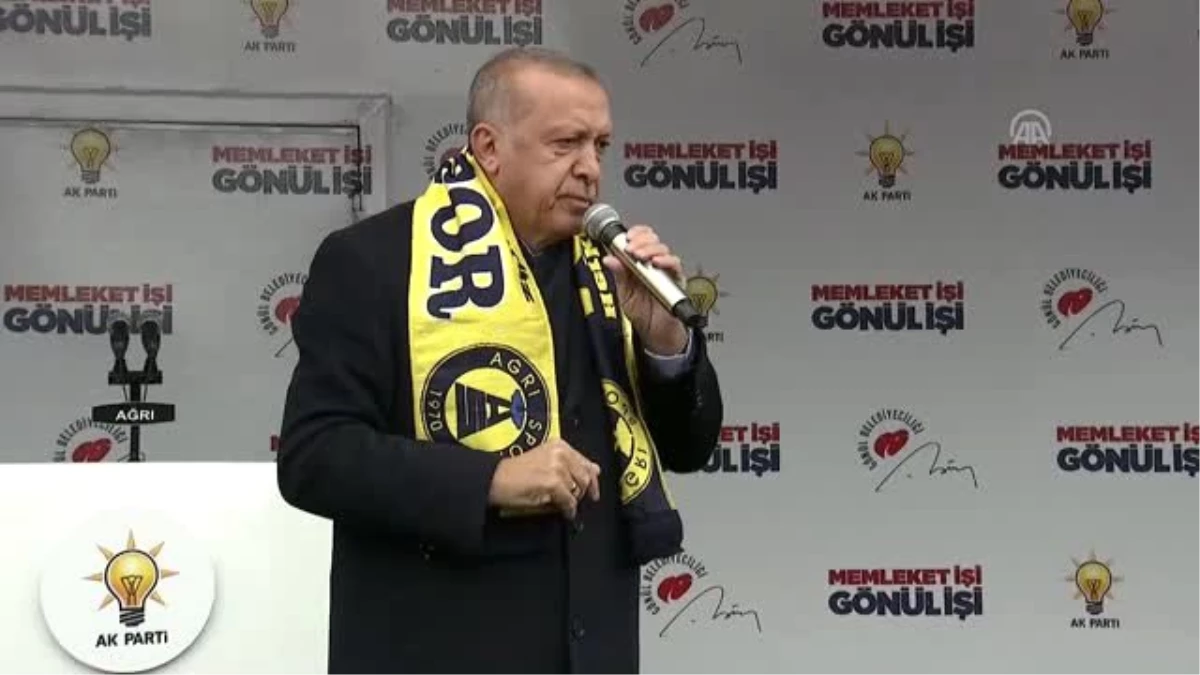 Cumhurbaşkanı Erdoğan: "Kürtçülük Yaptığını Söyleyenler Bu Ülkeye Düşmandır"