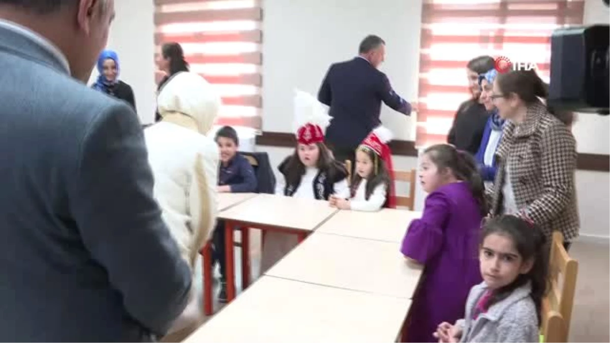 Emine Erdoğan, Bağcılar\'da Özel Eğitim ve Uygulama Okulunun Açılış Törenine Katıldı