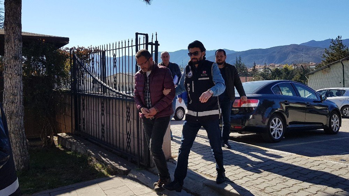 Kaçak Alkol İmalatına Suçüstü: 2 Gözaltı