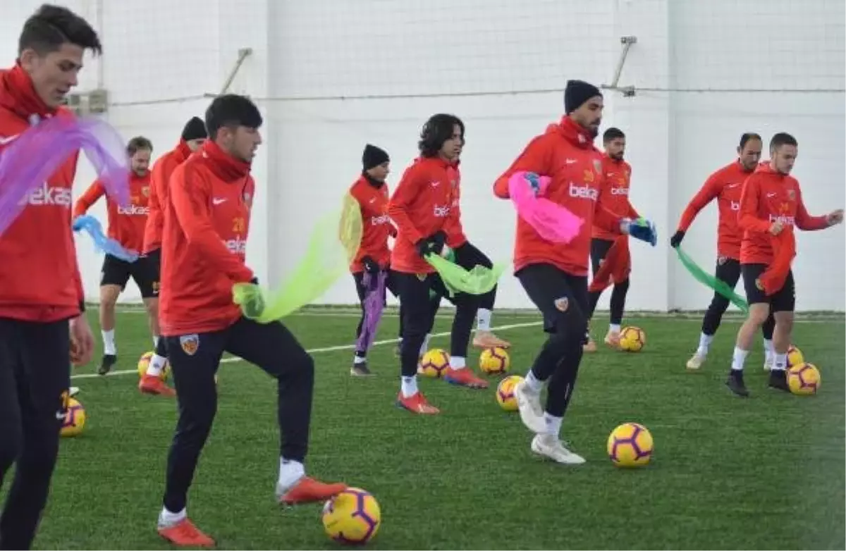 Kayserispor\'da Sakıb ve Bilal Takımla Çalışmalara Başladı