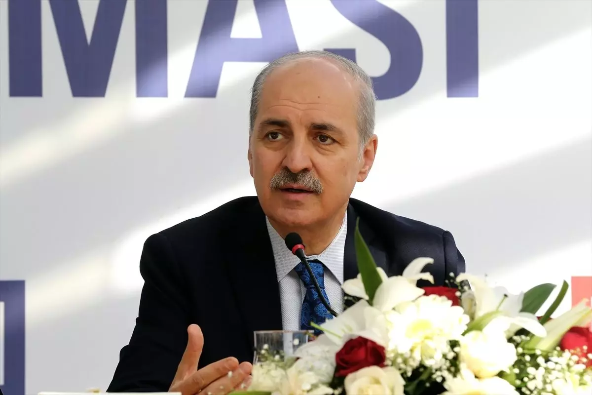 Kurtulmuş, İnternet Medyası Temsilcileriyle Bir Araya Geldi