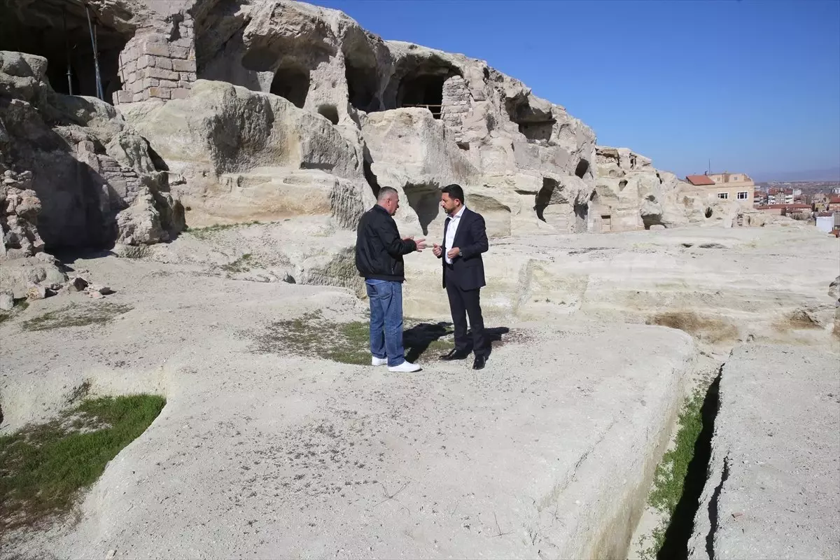 Nevşehir\'e Turist İlgisi Yer Altı Şehriyle Artacak"