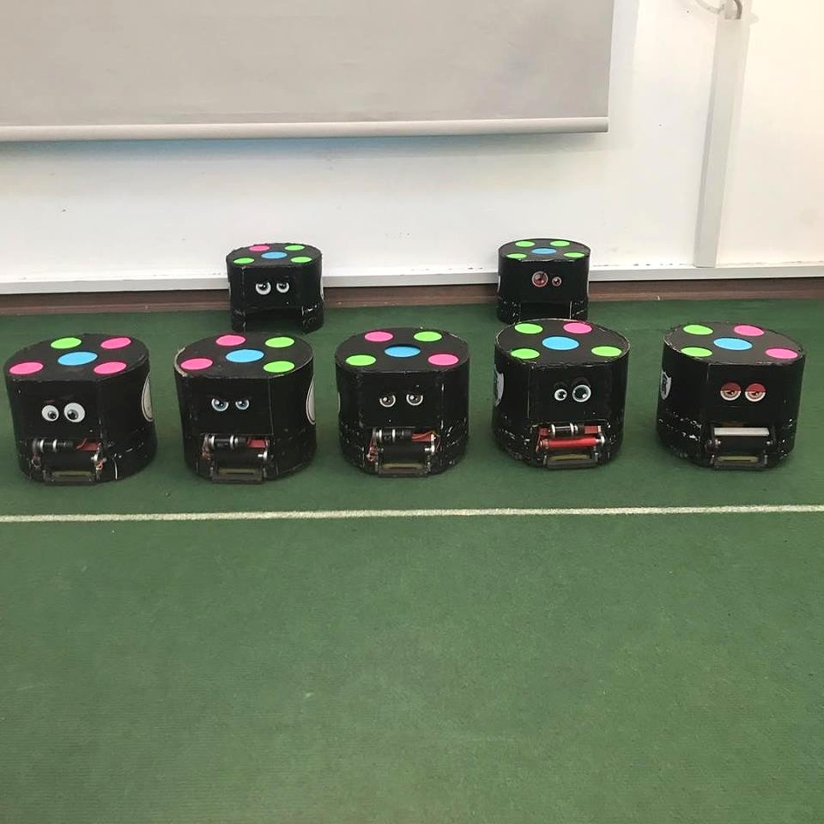 Şampiyon Robotlar Futbol Sahasına İniyor