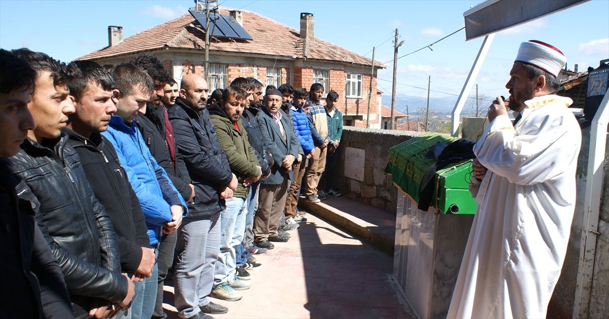 Trafik Kazasında Ağır Yaralanan Çocuk Hayatını Kaybetti