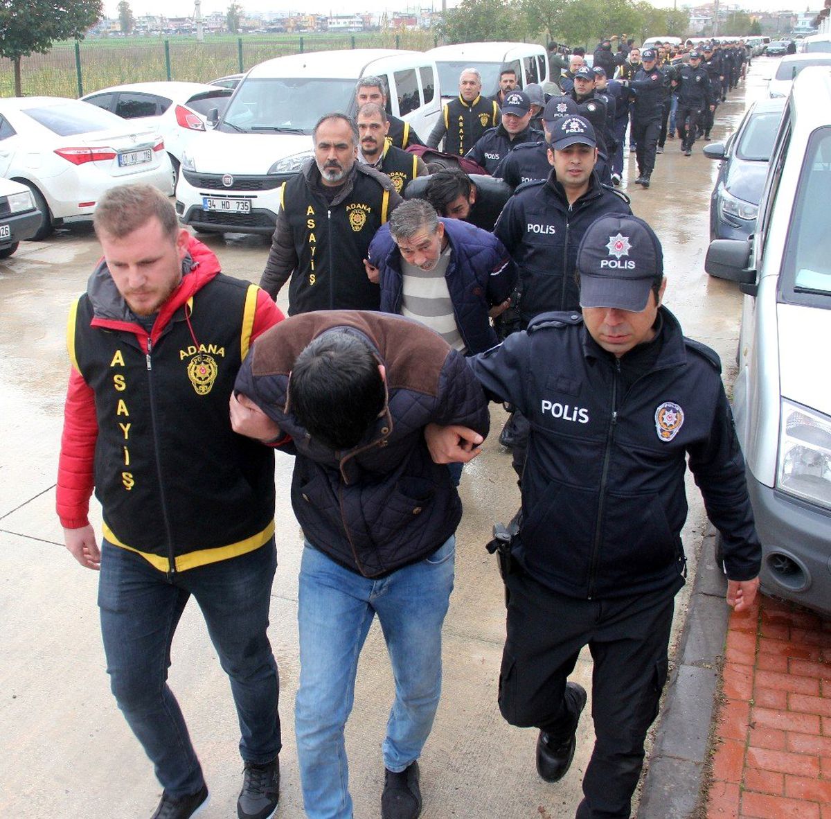 Türk Polisi Affetmez"