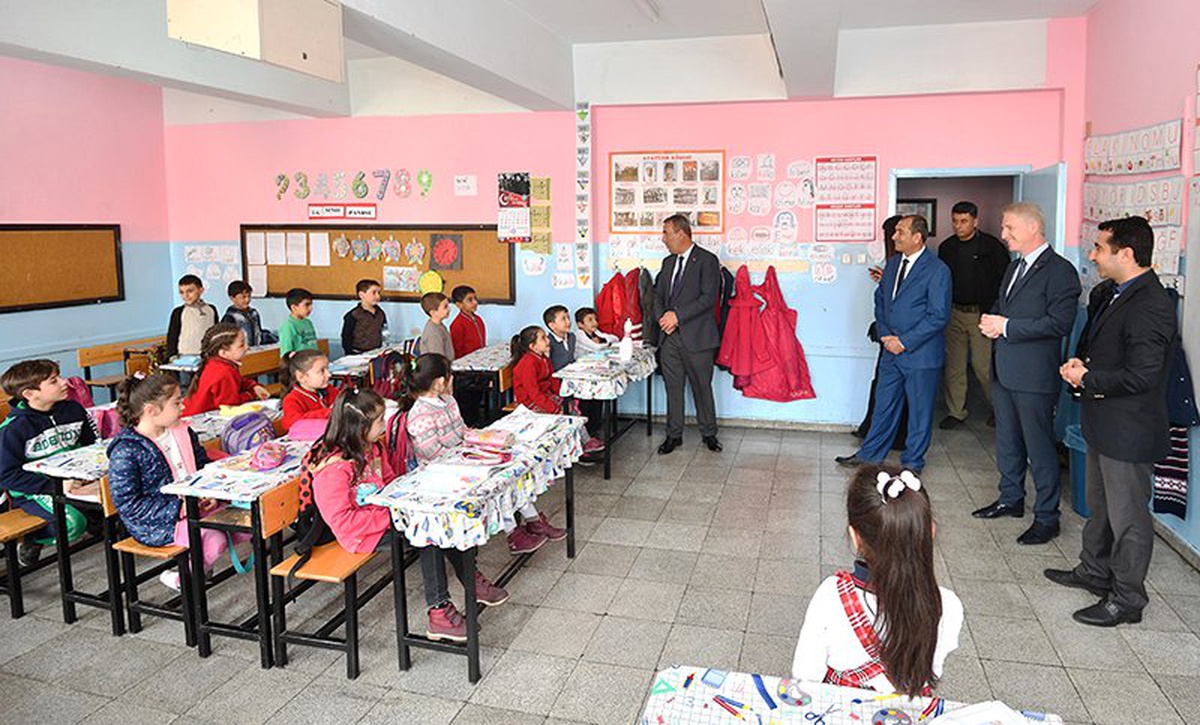 Vali Gül ile Gazişehir Öğrenci Meclisi Buluşmaları