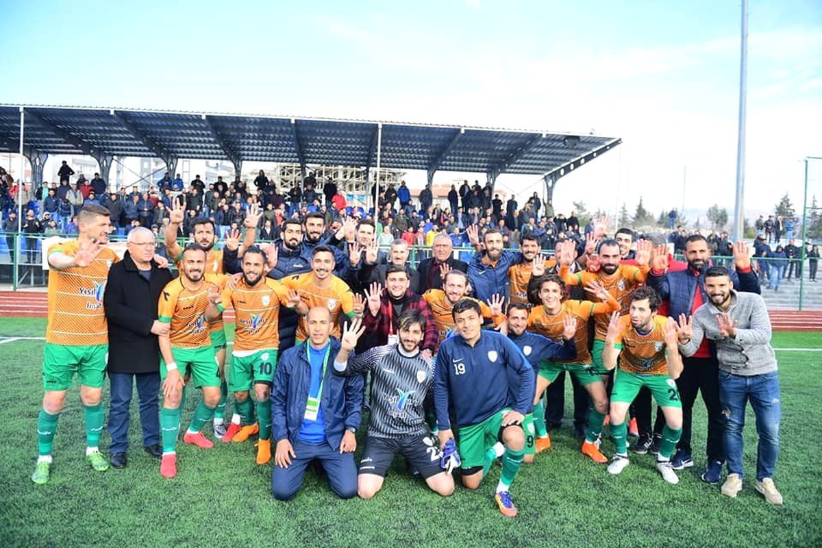 Yeşilyurt Belediyespor\'da 4-0\'lık Galibiyet Şampiyonluk Umutlarını Yeniden Yeşertti