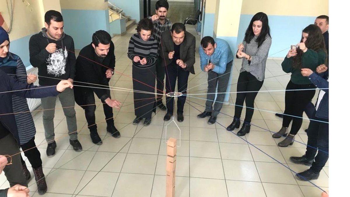 Yüksekova\'daki Öğretmenlere Yönelik Atölye Çalışması