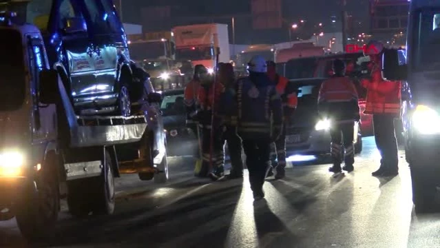Zeytinburnu’nda Aynı Noktada İki Kaza 7 Yaralı Son Dakika
