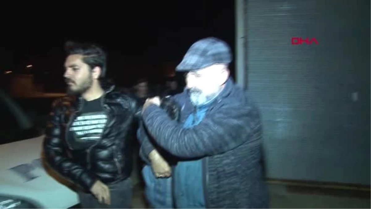 Adana - Hırsızlık İçin Tuvalet Havalandırmasından Eve Giren 2 Şüpheli Yakalandı