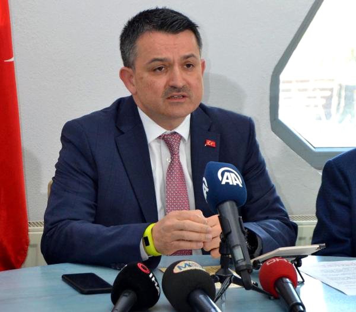 Bakan Pakdemirli: Marketlere Tanzim Satış Kapsamında Ürün Tedariki Yapıldı