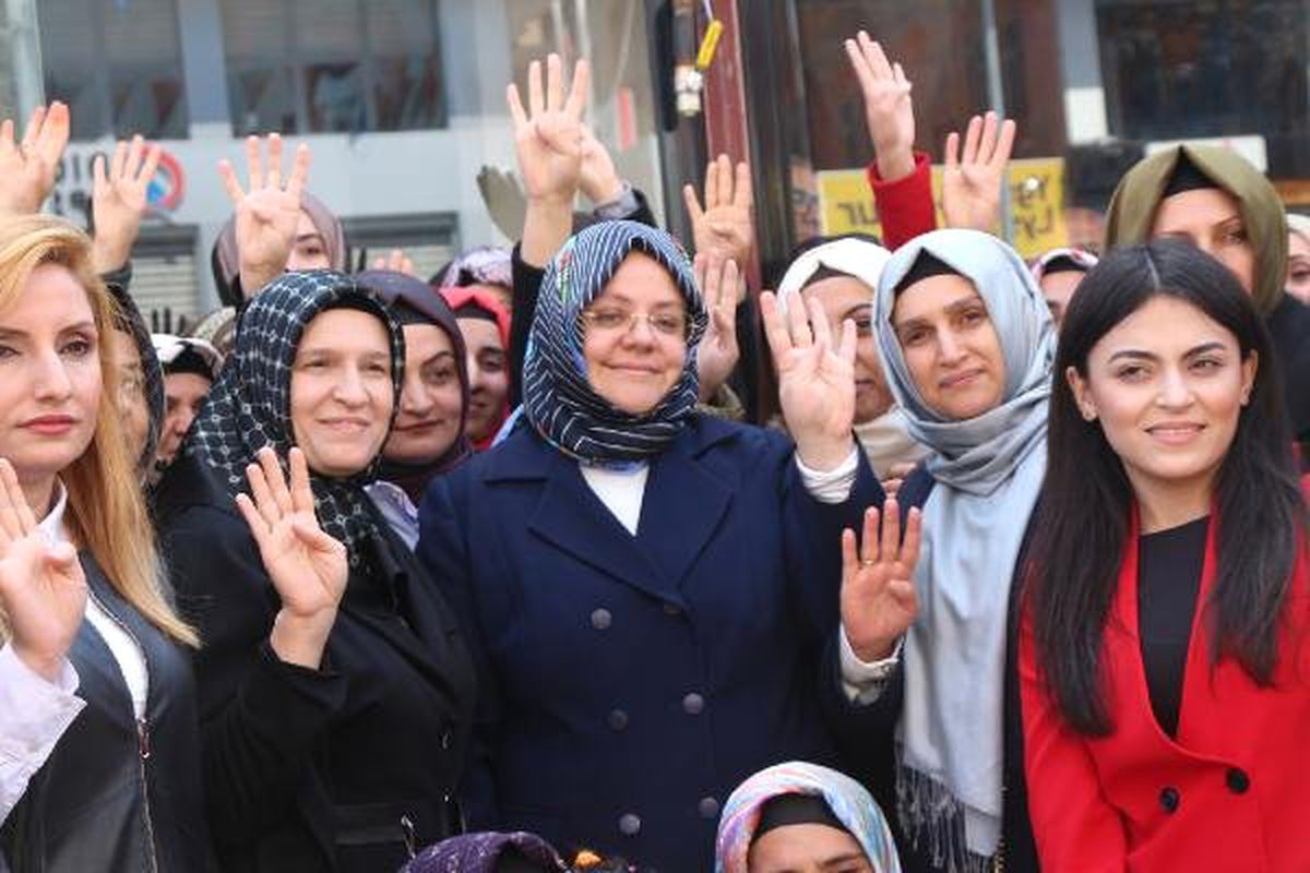 Bakan Selçuk: Bu Millet Alın Terini, Emeğini Teröristlere Bırakmayacak