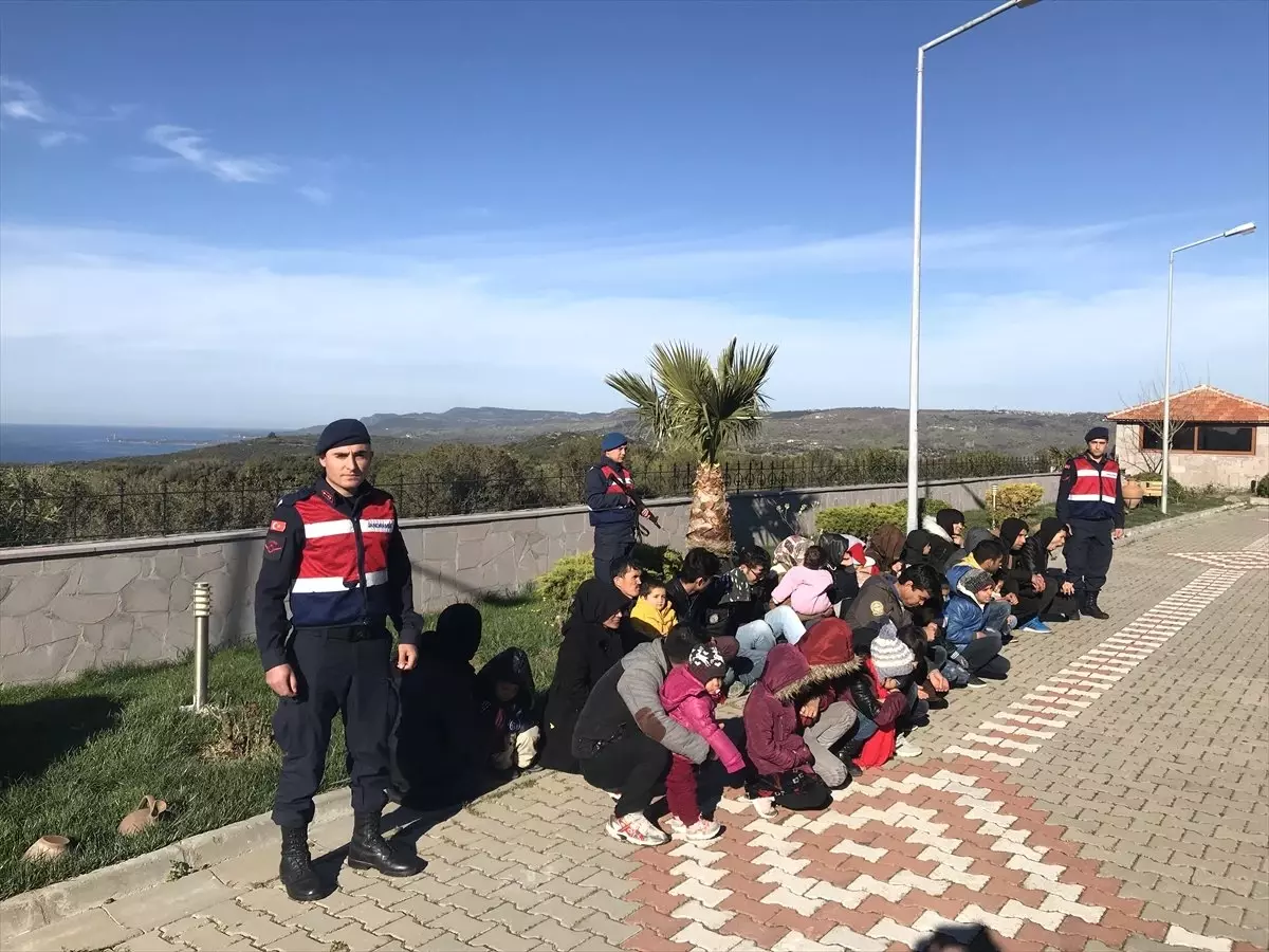 Çanakkale\'de 46 Düzensiz Göçmen Yakalandı