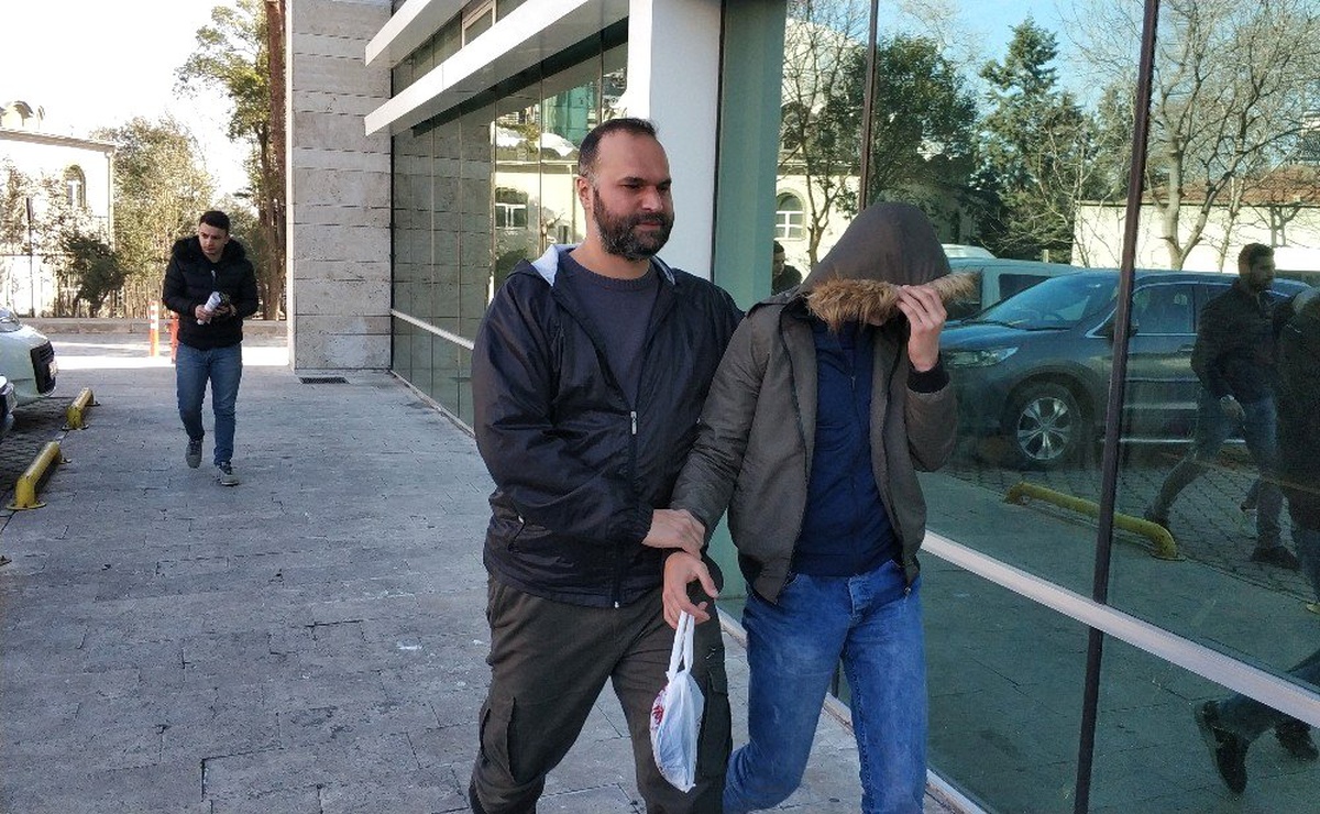 Çatıdan Hırsızlık İddiasına Gözaltı