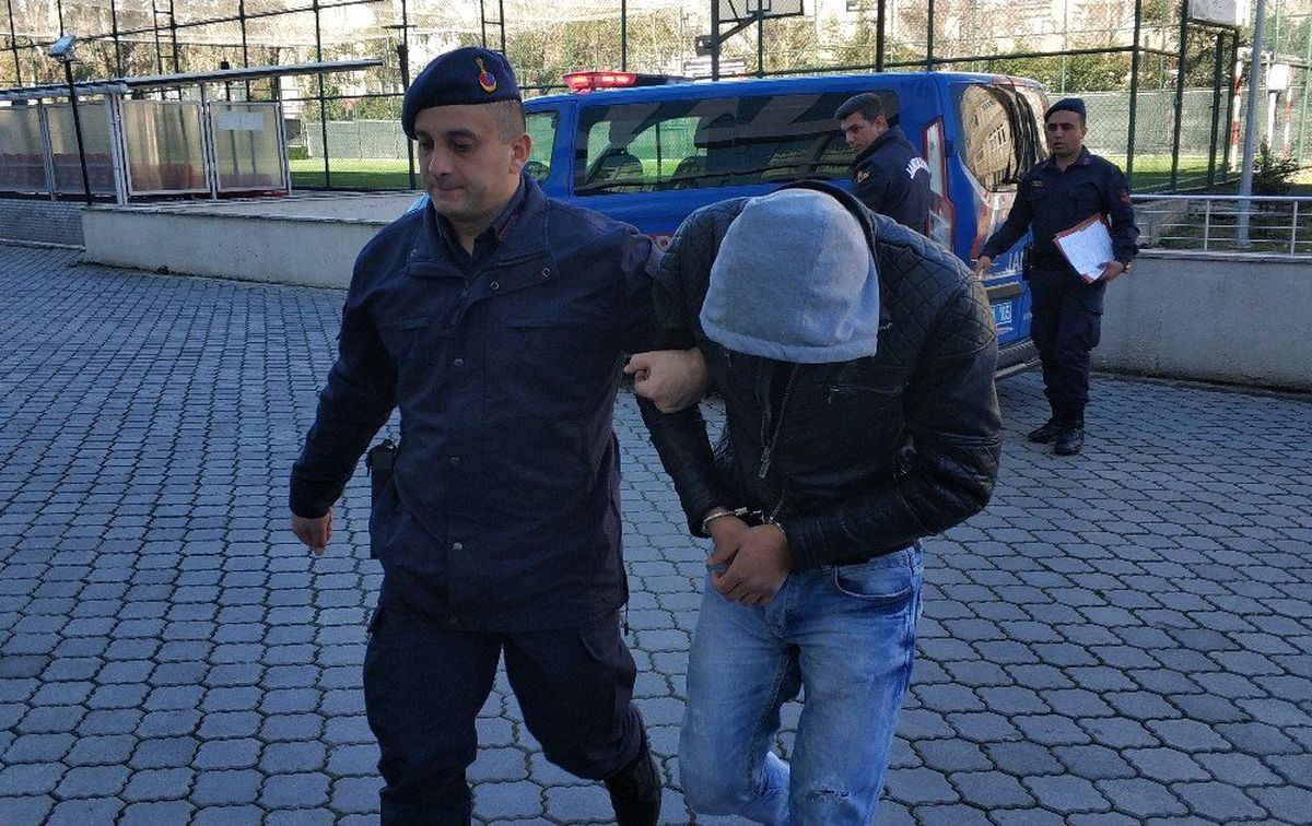 Cezaevi Ziyaretinde Hırsızlık Yaptı