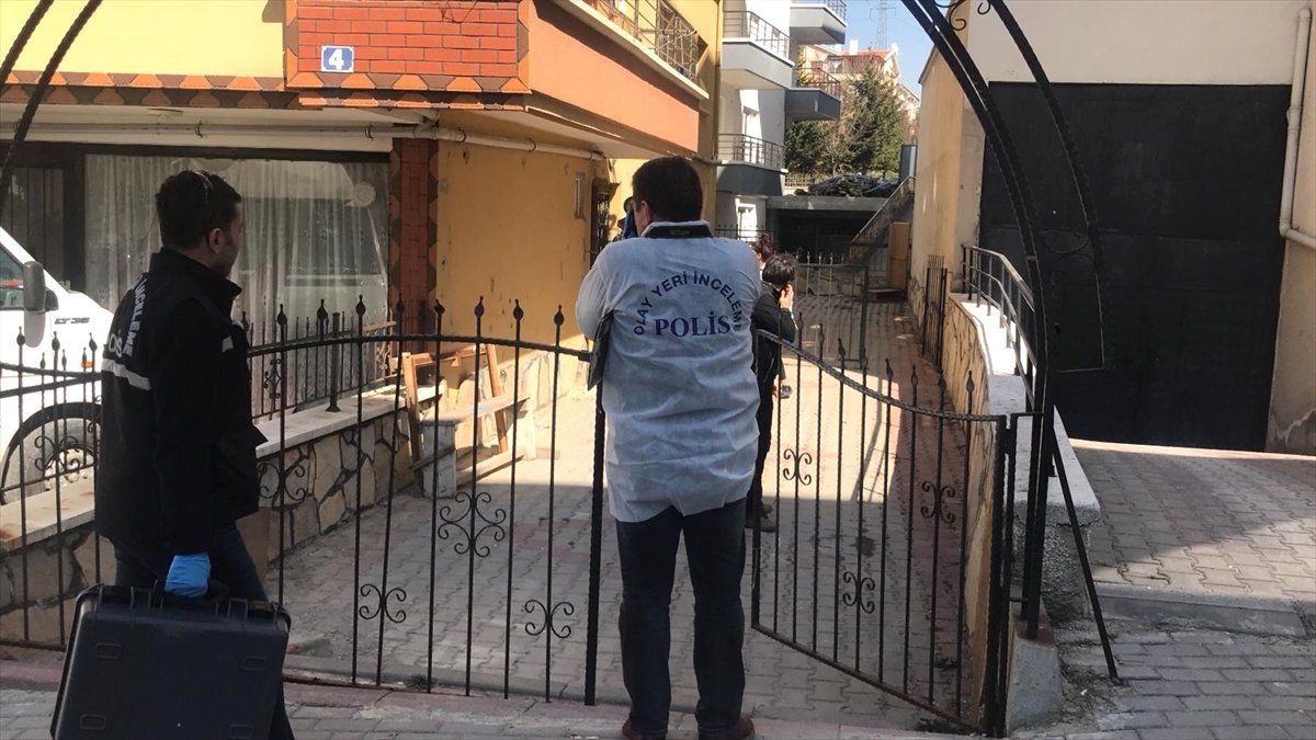 Çocukların Oynadığı Tüfek Ateş Aldı: 2 Yaralı