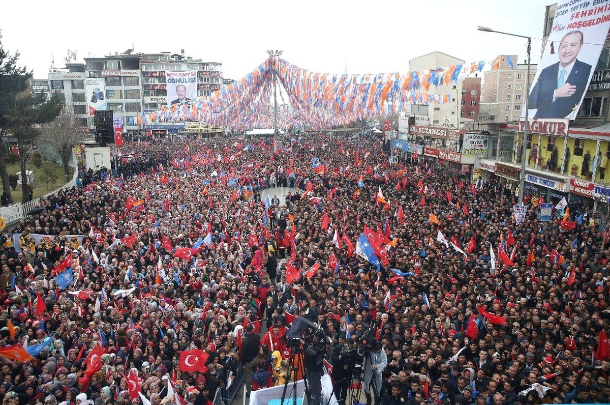 Cumhurbaşkanı Erdoğan: "13-14-15 Yaşındaki Kızlarımızı Kandil\'e Kaçıranlar Bunlar Değil Mi?"