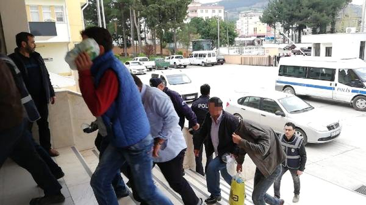 Düziçi\'nde Kız Çocuğuna İstismar Şüphelisi 13 Kişi Adliyede