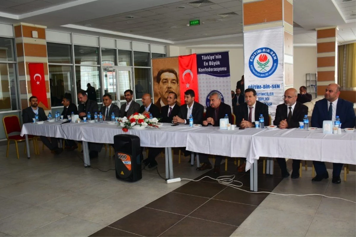 Eğitim Bir-Sen\'den "Bitlis\'in Dünü Bugünü ve Yarını" Konferansı