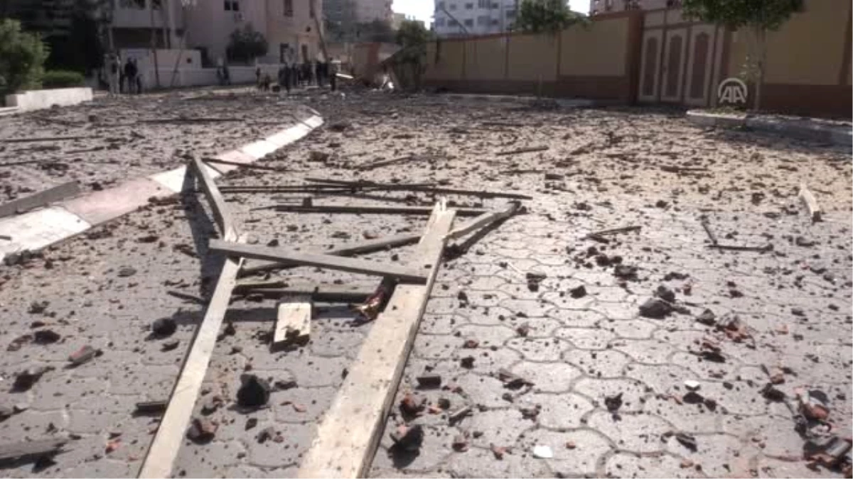 İsrail\'in Gazze\'ye Yönelik Saldırıları - Heniyye\'nin Ofisi Saldırı Sonrası Tamamen Yıkıldı (2)
