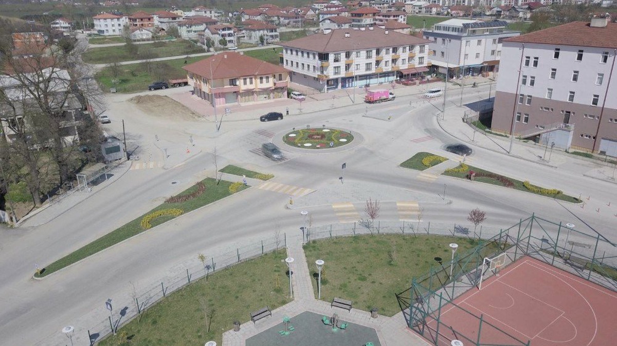Kavşak Çalışmaları Tamamlandı