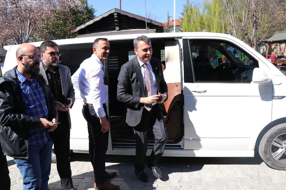 Milli Takımın Üst Üste 2 Galibiyetini Değerlendiren Beşiktaş Kulüp Başkanı Fikret Orman Açıklaması