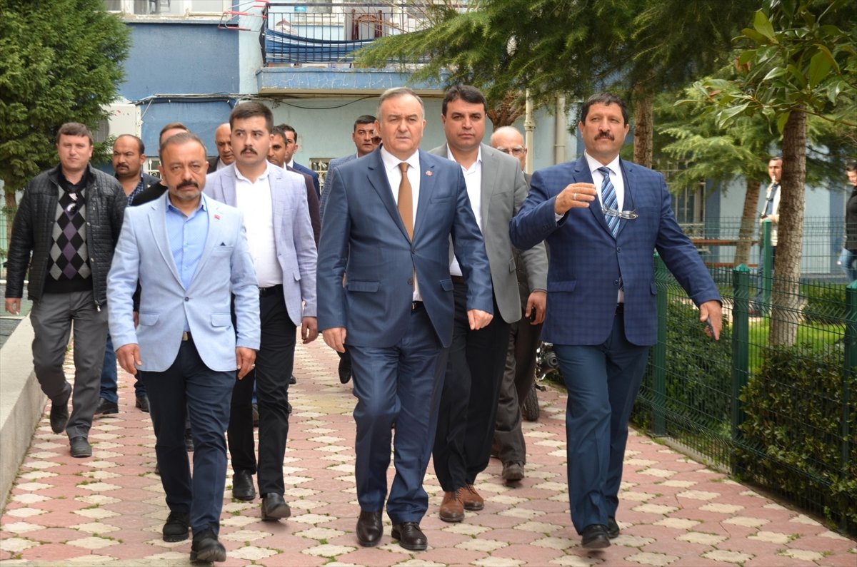 PKK\'lılara Yer Veren Bir Partiden Ülkeye Ne Fayda Gelir"