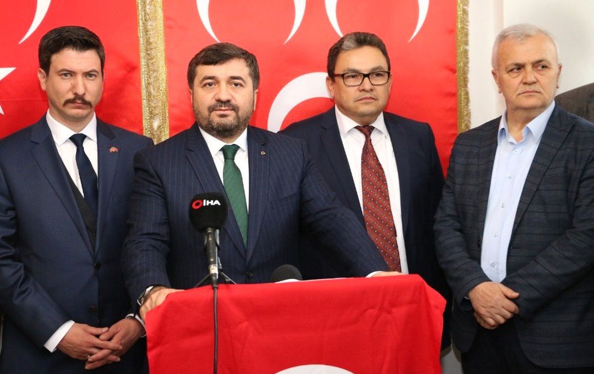 Şenlikoğlu: "Şehidimiz Üzerinden Siyaset Yapılıyor"