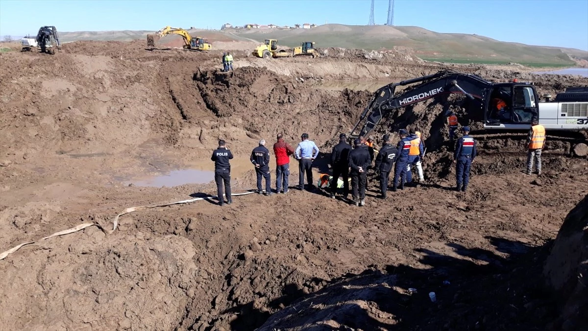 Taşkın Sonucu Suya Kapılan Bekçinin Cansız Bedenine Ulaşıldı