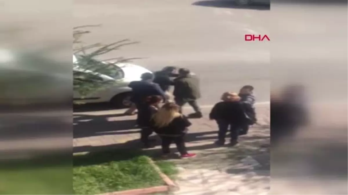 Adana Kadın Belediye Otobüs Şoförünün Yüzüne Biber Gazı Sıktı