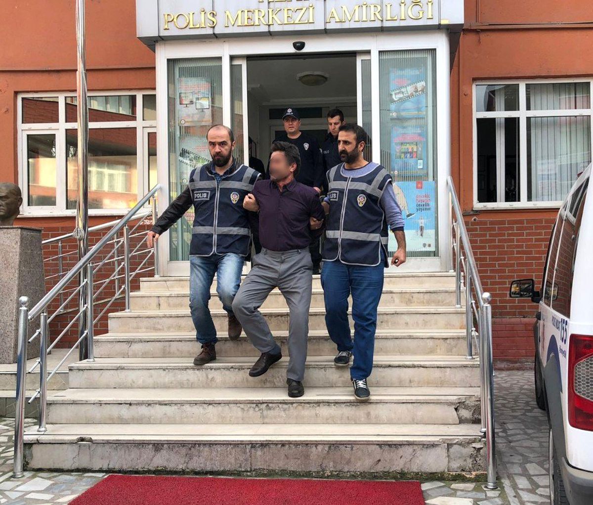 Belediye İşçisi, Mesai Arkadaşını Eşiyle Aldattığını Düşündüğü İçin Öldürmüş