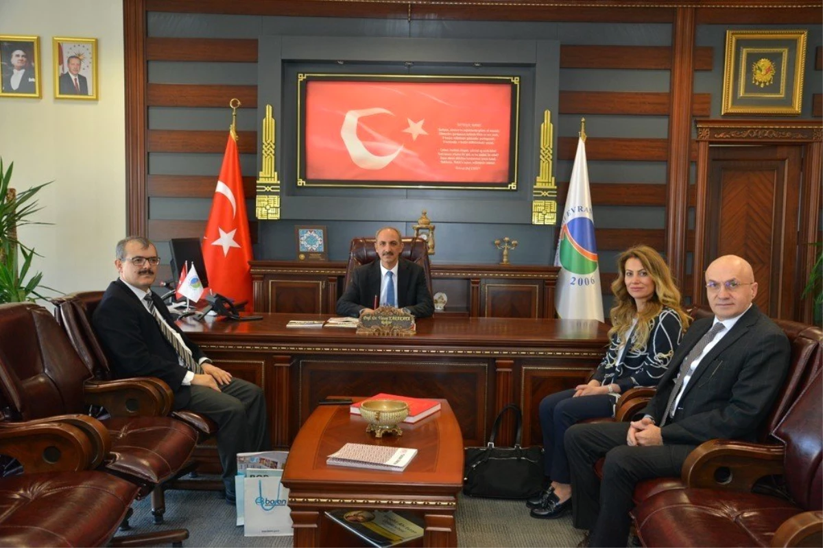 Boren Başkanı Doç. Dr. Abdülkerim Yörükoğlu, Rektör Karakayayı Ziyaret Etti