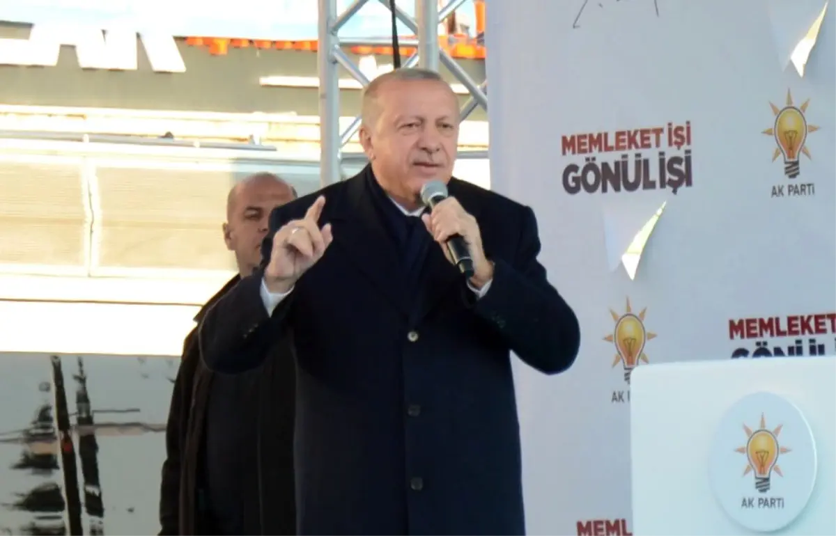 Cumhurbaşkanı Erdoğan Uşak\'ta (3)