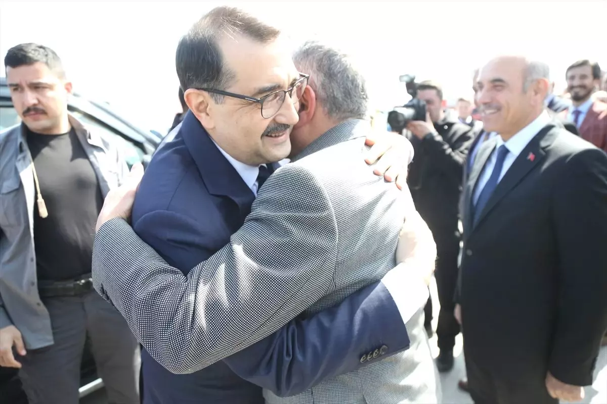 Enerji ve Tabii Kaynaklar Bakanı Fatih Dönmez: "Hem Doğal Gazda Hem de Elektrikte Önümüzdeki...