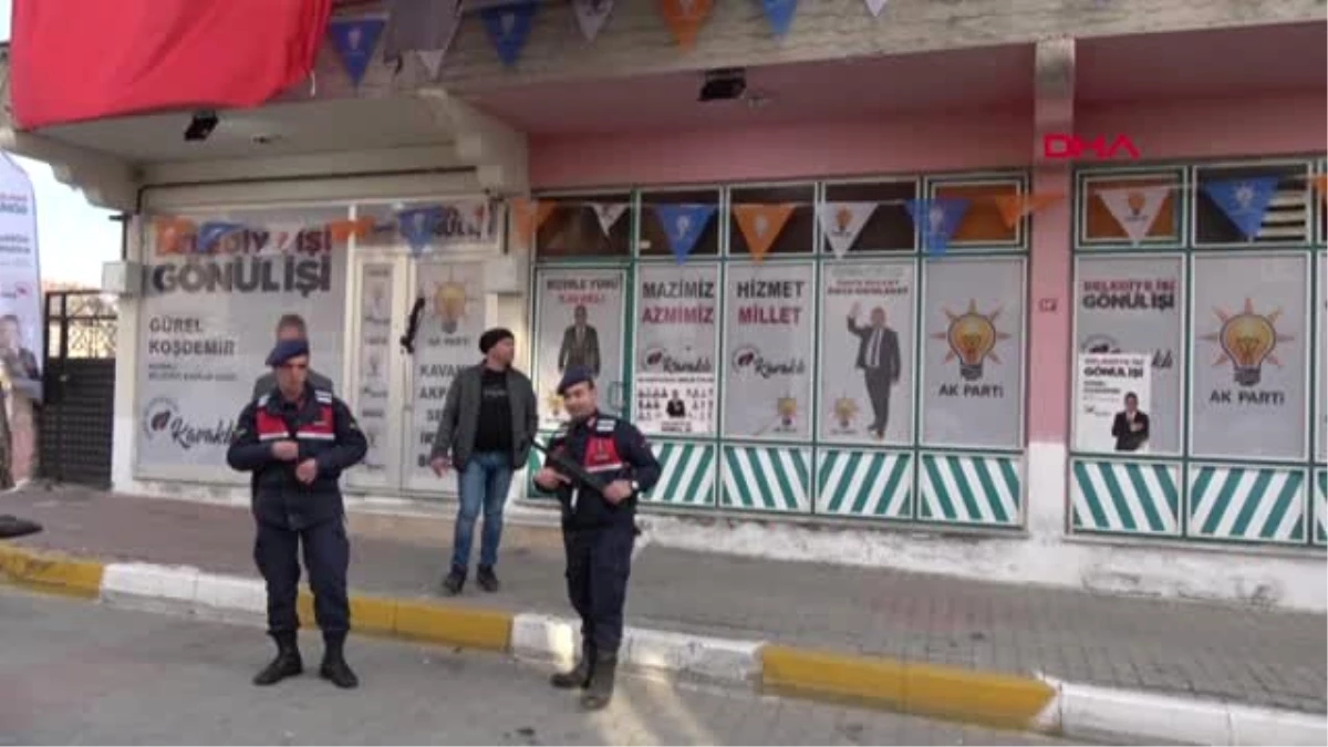 Kırklareli\'de AK Parti Seçim Bürosu Kurşunlandı