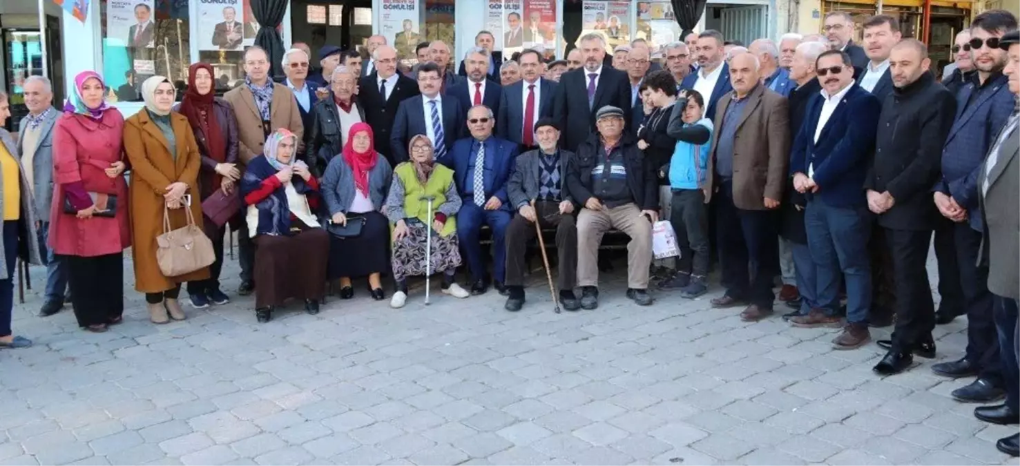 Kolay Mahallesi\'nde Cumhur İttifakı Adaylarına Coşkulu Karşılama