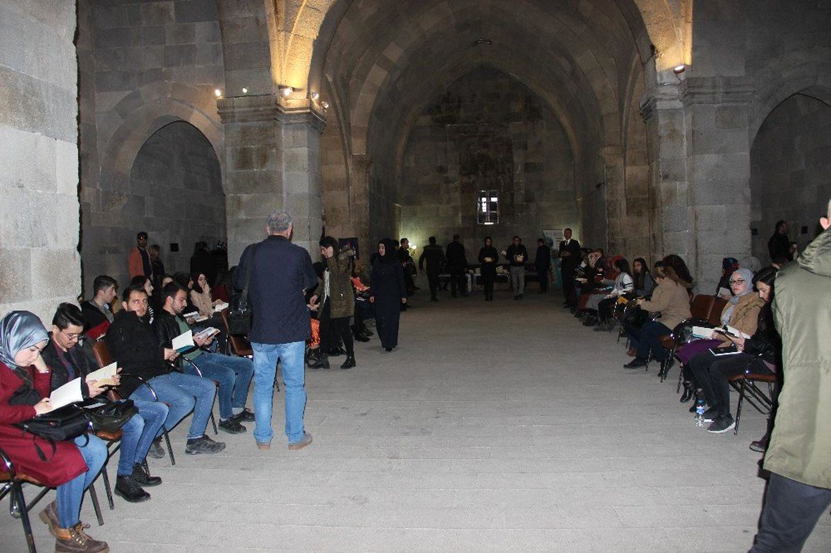 Medresede Kitap Okuma Etkinliği
