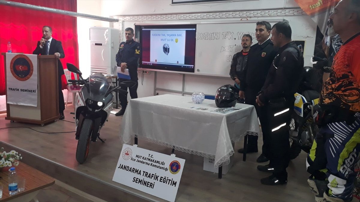 Mut\'ta Lise Öğrencilerine Seminer