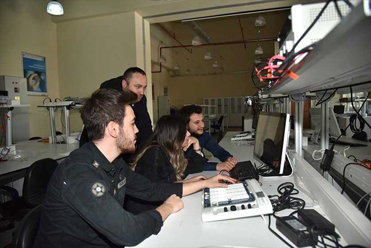 Perdeler Kızılötesi Teknolojisiyle Açılıp Kapanacak