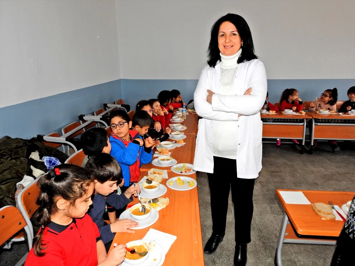 Sağlıklı Beslenme İçin Okulda "Çorba Günü"