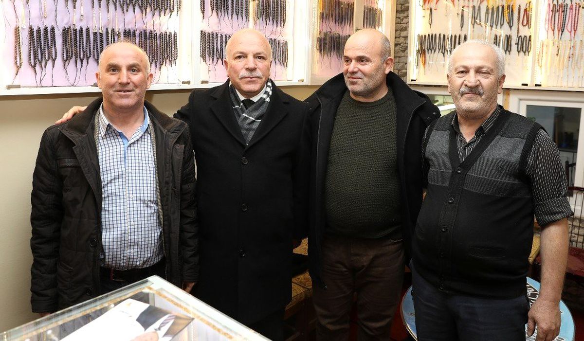 Sekmen\'den Mumcu İçin Cazibe Vurgusu