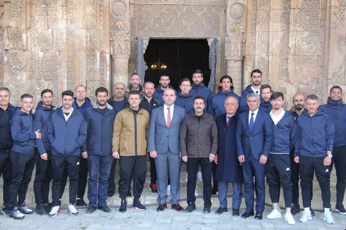 Sivassporlu Futbolcular "Anadolu\'nun Elhamrası"Nı Gezdi
