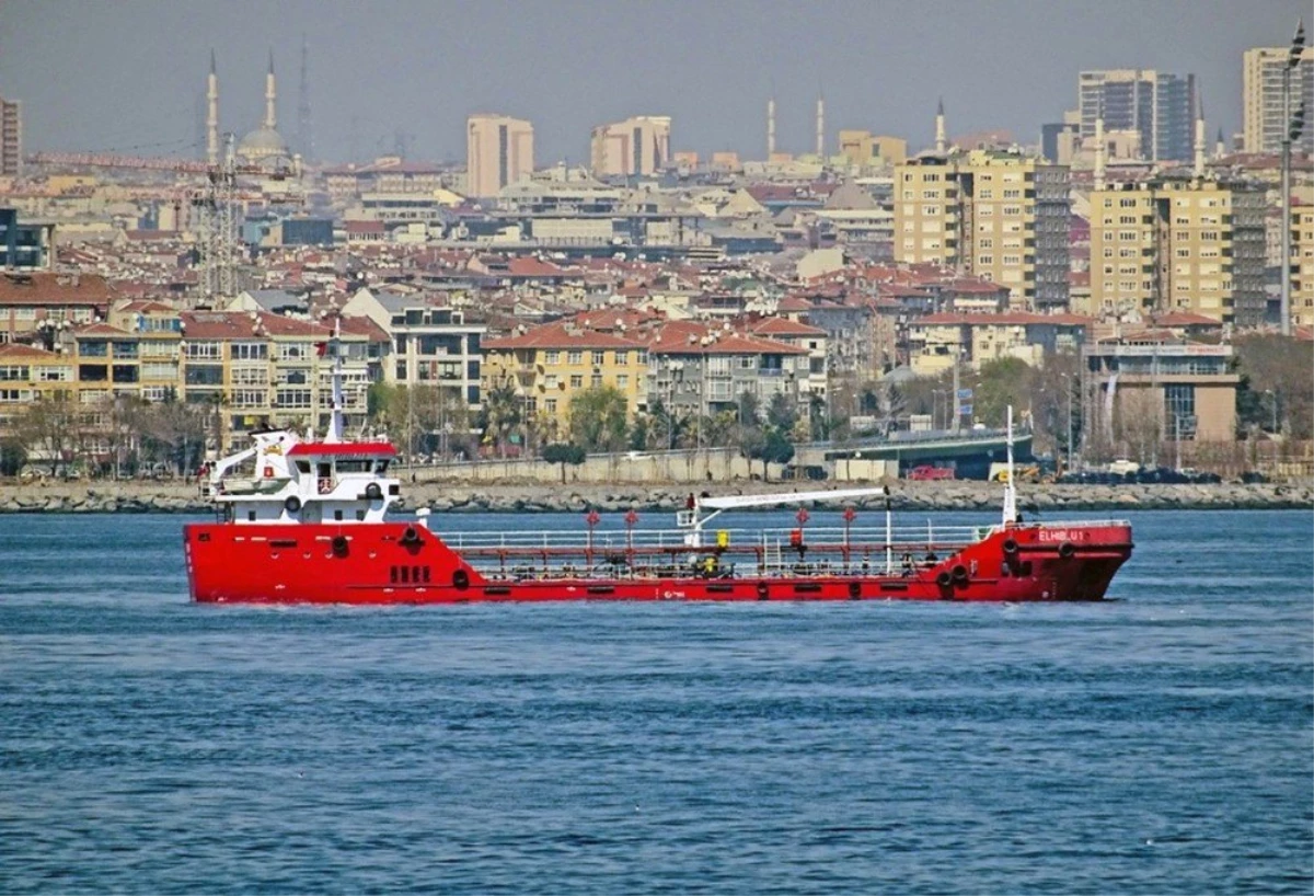 Türkiye\'den Hareket Eden Bir Gemi Libya Açıklarında Göçmenler Tarafından Kaçırıldı