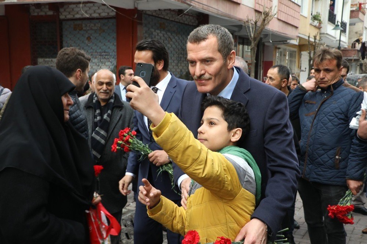 AK Parti Zeytinburnu Adayı Ömer Arısoy: "Biz Zeytinburnu İçin Yeni ve Beyaz Bir Sayfayız"