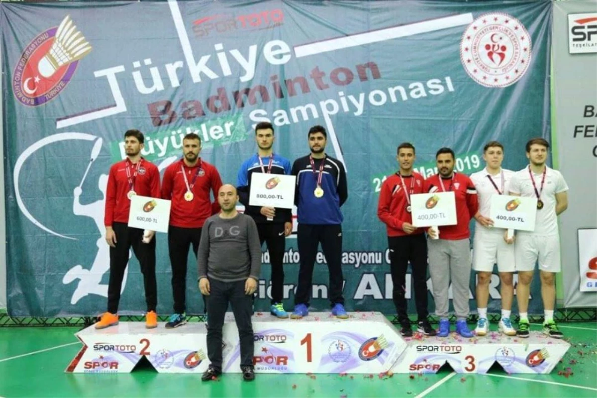 İhlas Koleji Öğrencisi Badmintonda Türkiye Üçüncüsü Oldu